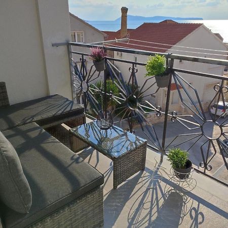 Seaview Suites Ondina Komiža Buitenkant foto