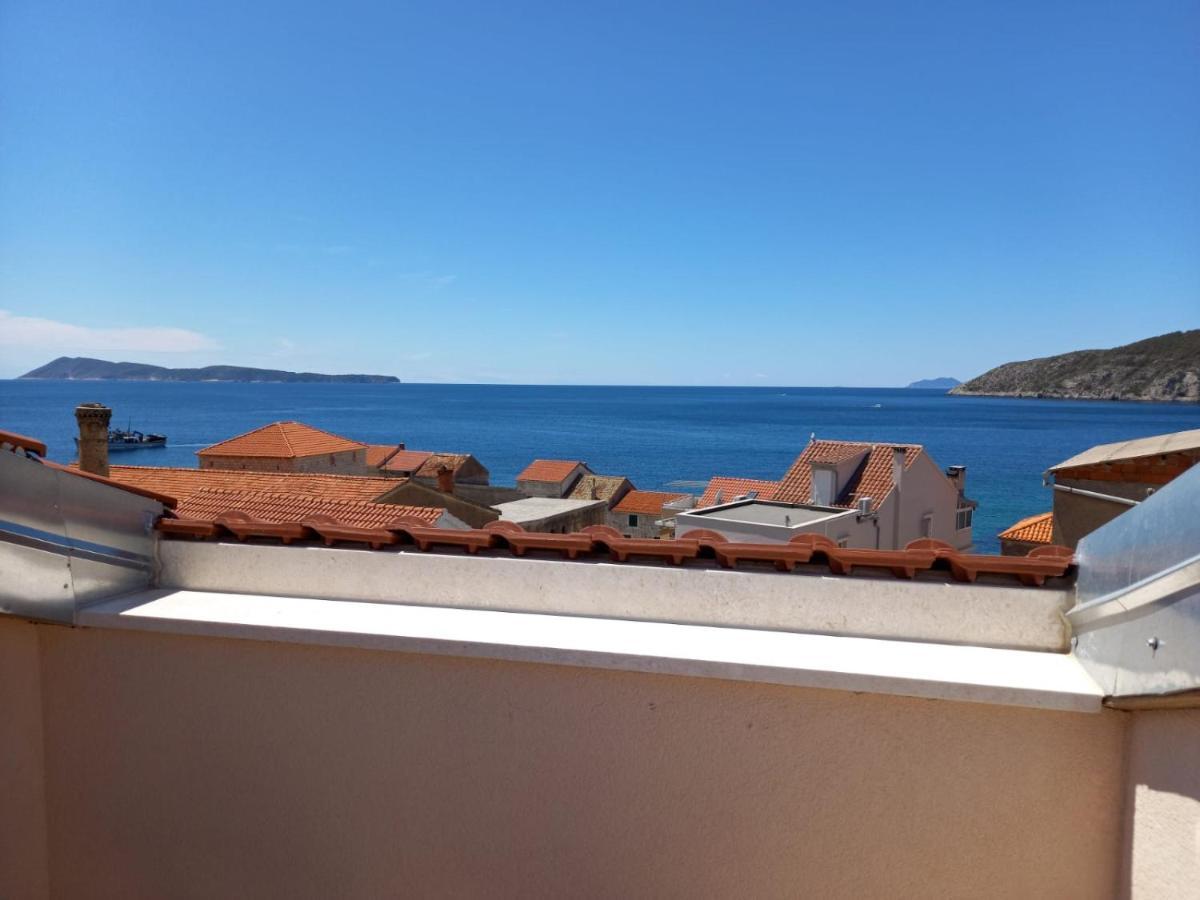 Seaview Suites Ondina Komiža Buitenkant foto