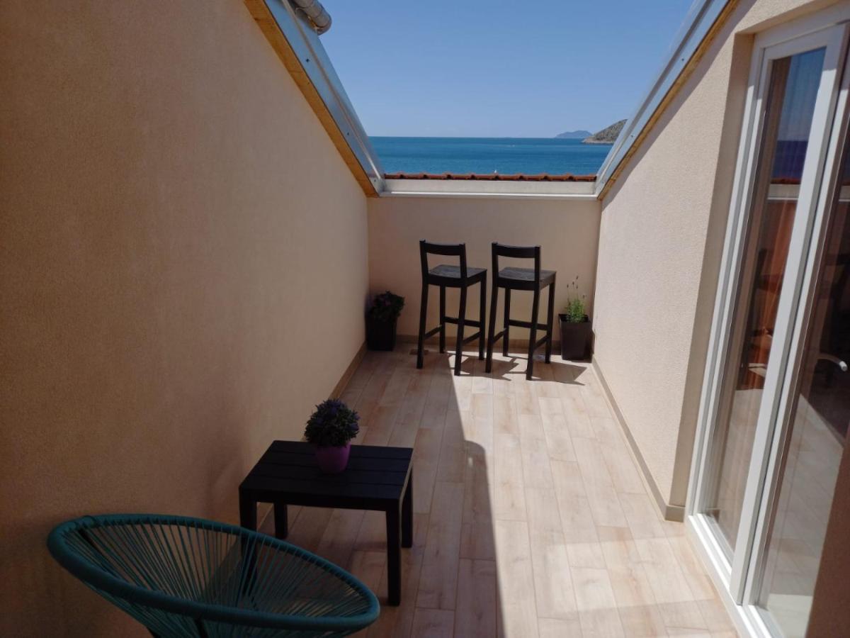 Seaview Suites Ondina Komiža Buitenkant foto